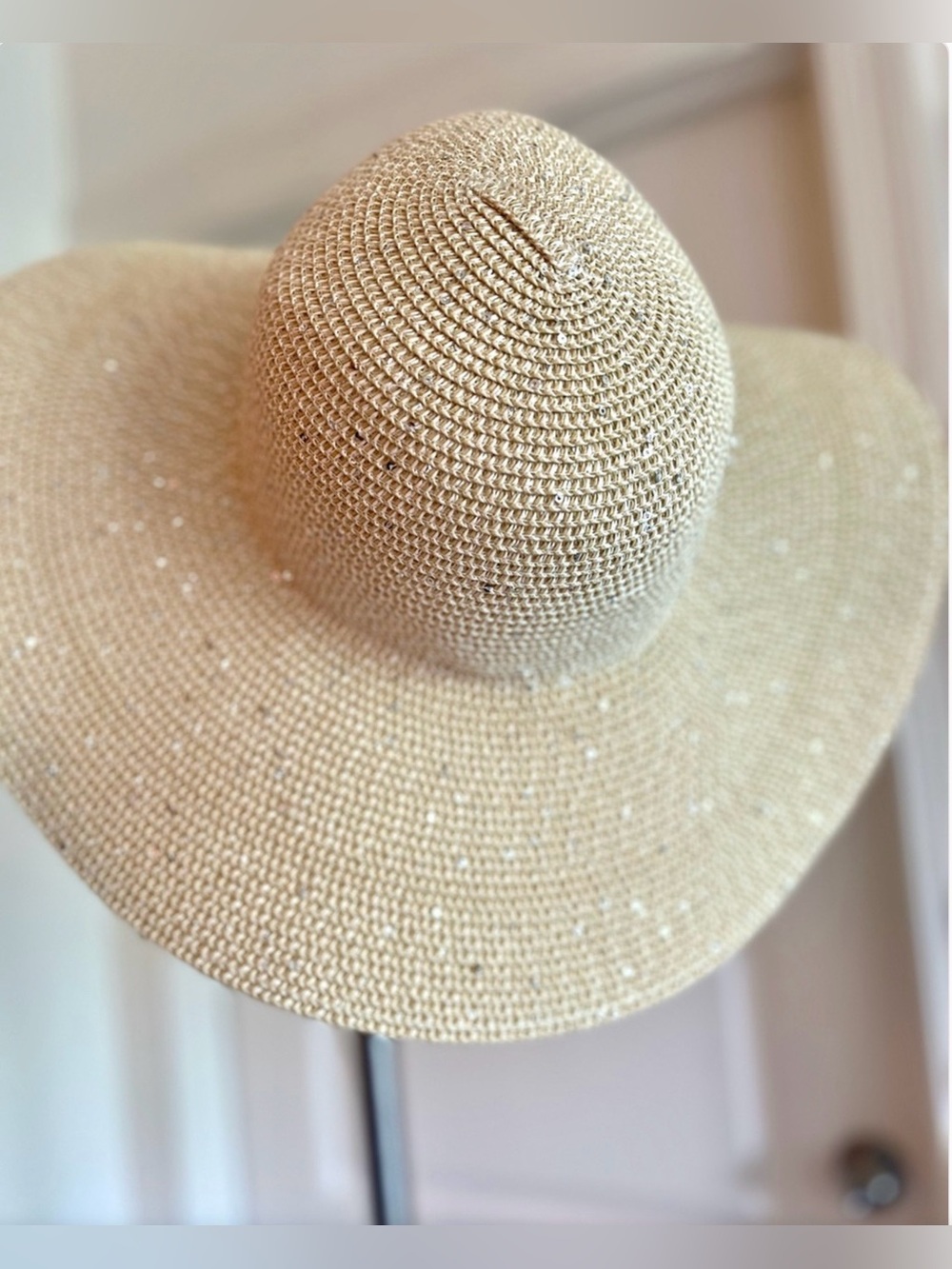Calvin Klein Sequined Wide Brim Packable Sun Hat Natural Straw OS NWOT - Picture 4 of 8
